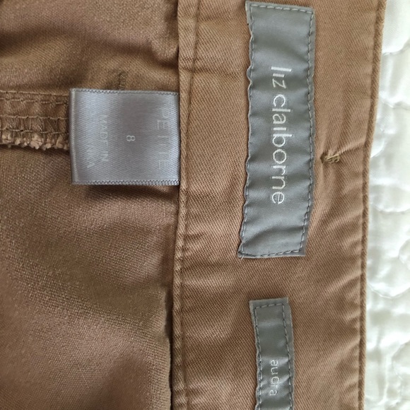 Liz Claiborne, size 8 petite tan pants - Picture 3 of 6